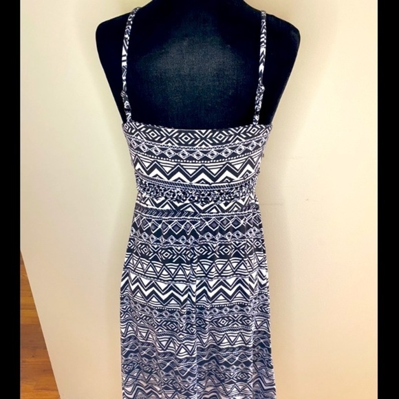 Maxi High-Low Dress - Picture 2 of 4